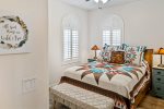 Second bedroom with a queen bed